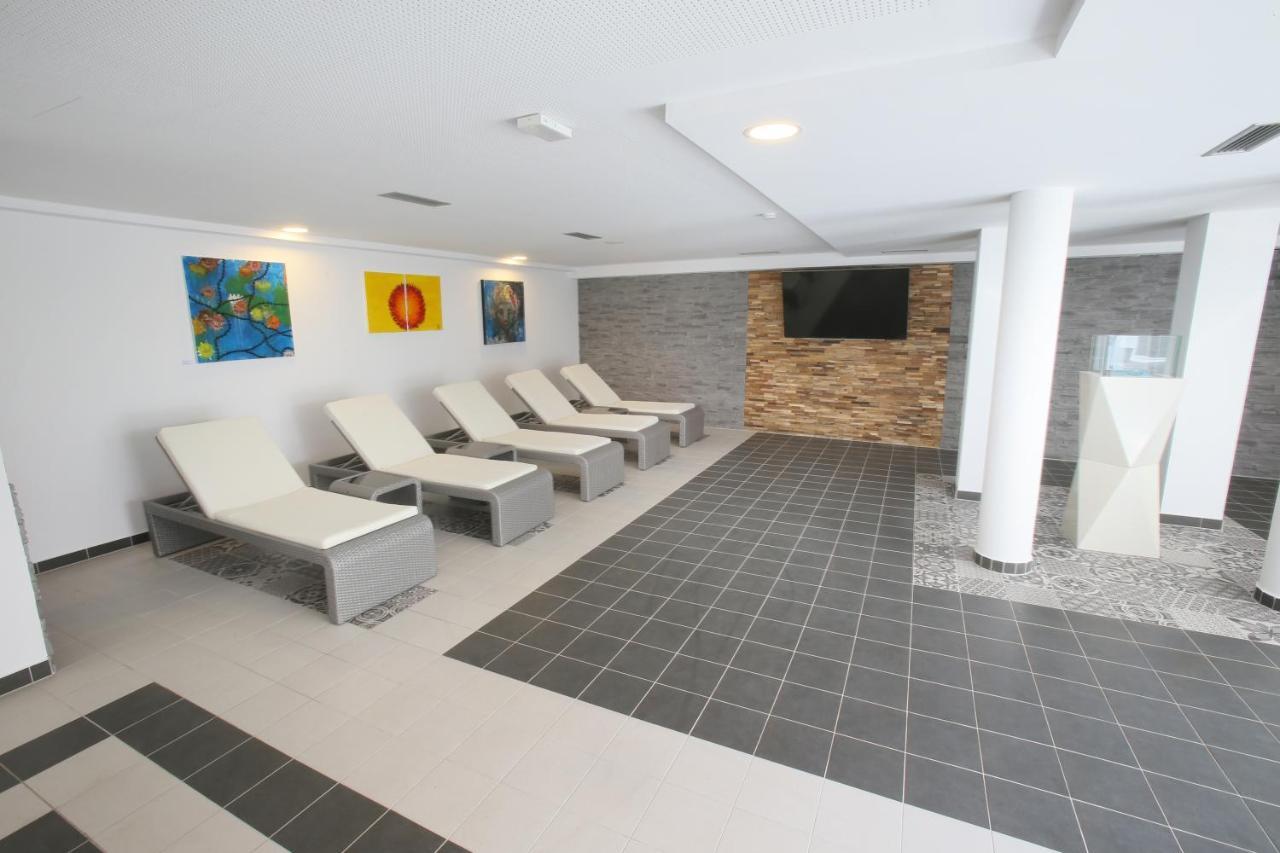 ניוסדיל אם סי 25H Spa-Residenz Pools In & Out, Private Garden & Beach מראה חיצוני תמונה