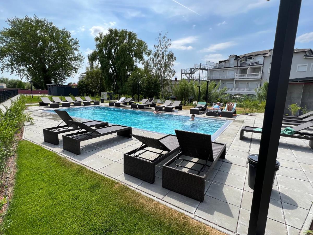ניוסדיל אם סי 25H Spa-Residenz Pools In & Out, Private Garden & Beach מראה חיצוני תמונה