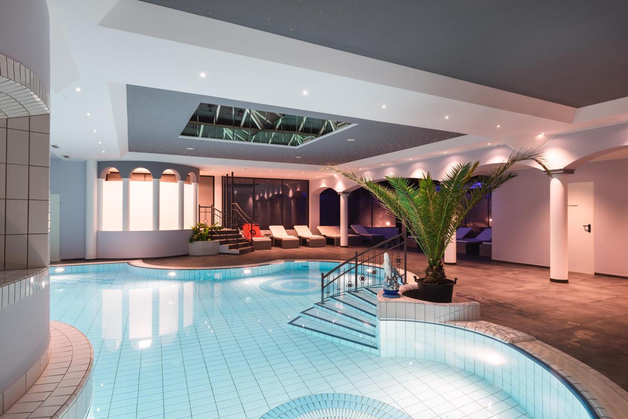 ניוסדיל אם סי 25H Spa-Residenz Pools In & Out, Private Garden & Beach מראה חיצוני תמונה